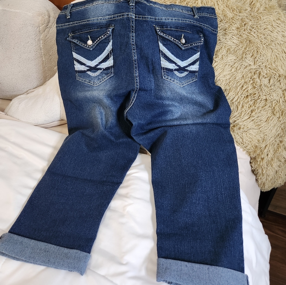 Plus size Bermuda shorts